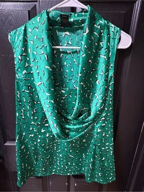 Ann Taylor Green Geometric Print Sleeveless Top
